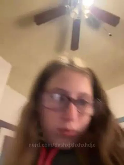 Video by dvshxjxhxhxhdjx