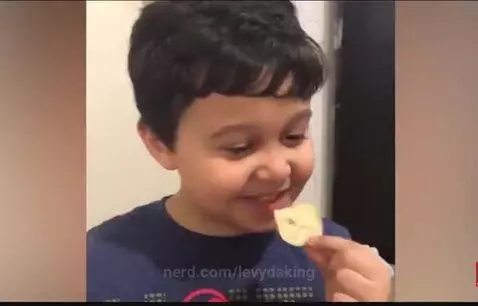 Try not to laugh by levydaking