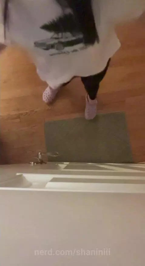 UPPPPPP AND DOWWWWNNNN AND ROUUUND AND ROUNNNNDDDDD by shaniniii