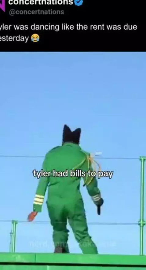 HE GETTING THOSE BILLS PAID by tetokasane
