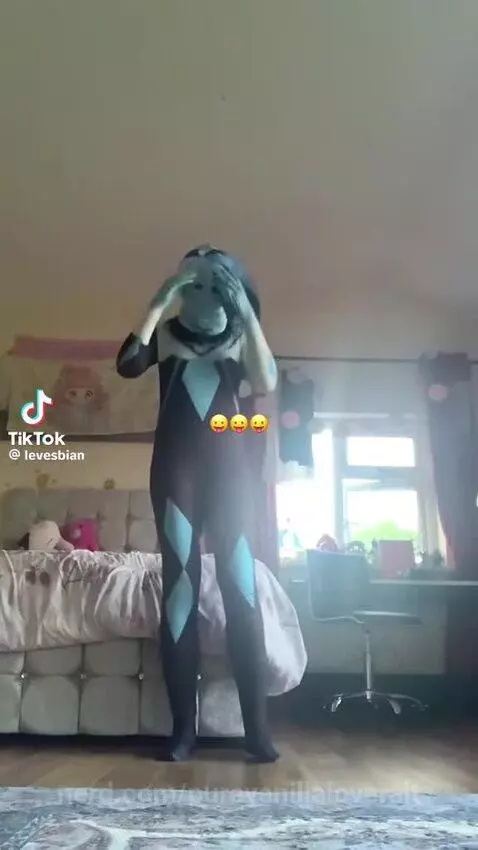 Ts isn't me btw by purevanillaloveralt