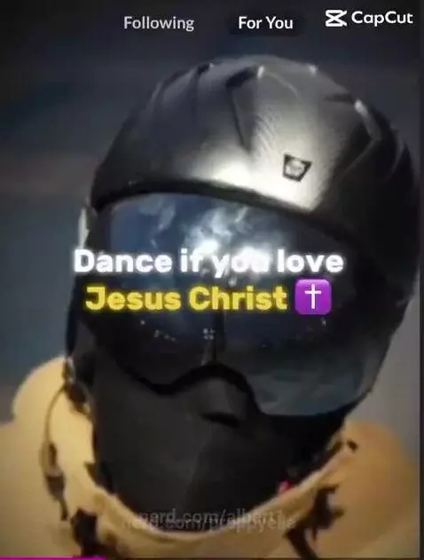 Dancing my heart out. by albert1