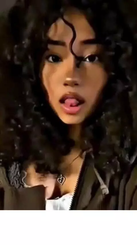 makemegoviral, curlyheads, makemefamous by urfavvixtoria