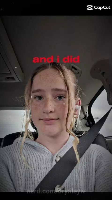 Old me and younger me by brynleyw