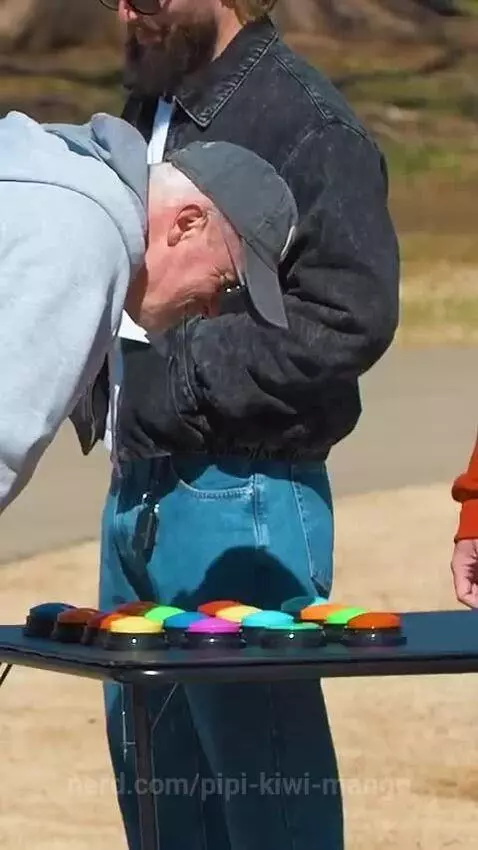 #GOON #QUATERZIP #MEME #FUNNY #WHYDIDHEDOTHAT by pipi-kiwi-mango