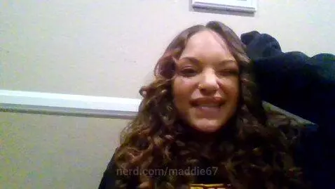 I'm seriously so bored someone text me on here lol by maddie67