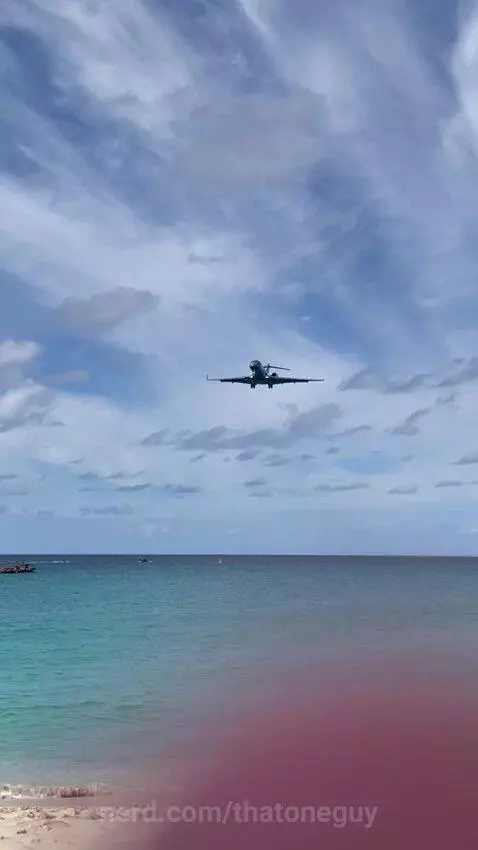 PLANEEEE🔥🔥🔥🔥 by thatoneguy