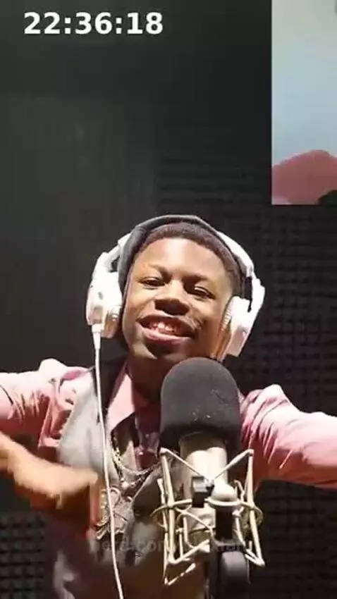 Rakai created a new dance. by bloxian