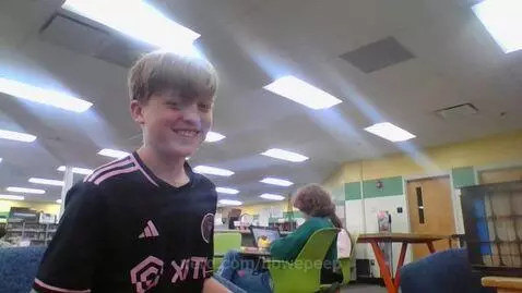 Henben does a lil dance by bowepeep