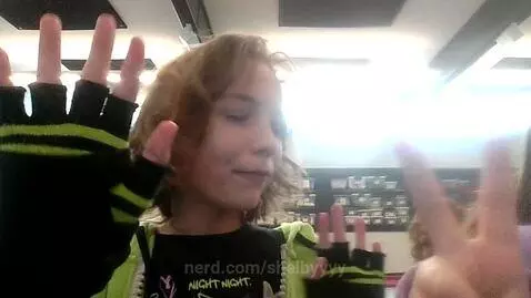 don't mind my hair lol by shelbyyyy