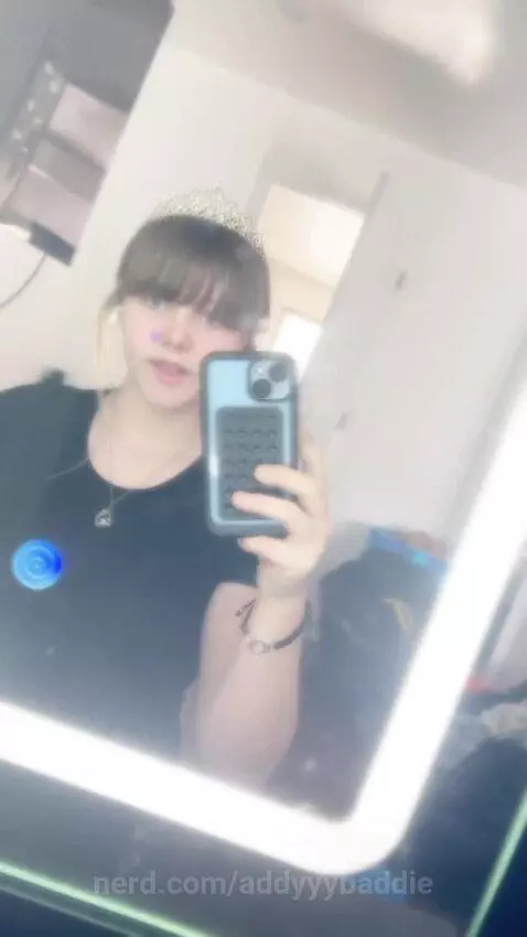 🫣 by addyyybaddie