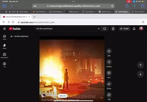 I let the world burn…let burn for you 🔥 by kizzlestar