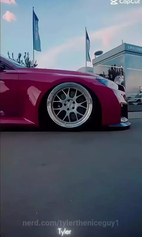 Video by tylertheniceguy1