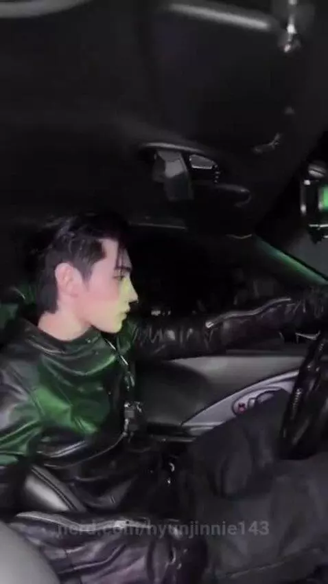 Sunoo<3 and sunghoon<3 by hyunjinnie143