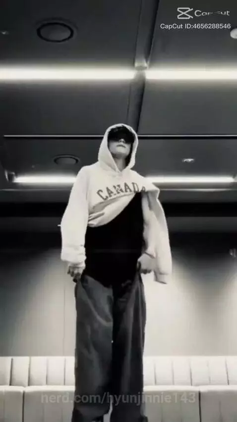 Hyunjin<3
But guys lets not talk about how old this is ok? by hyunjinnie143