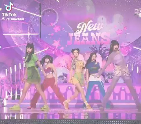 Newjeans<3 by hyunjinnie143