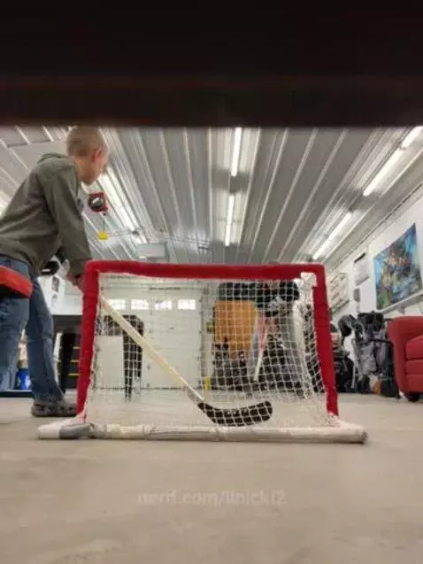 Goalie is so bad I facked shots and he fell for it by ilnicki2