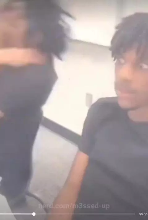 тнαтѕ мє αη∂ тωιη ωнєη ѕнє тσℓ∂ му ¢яυѕн тнαт ι ℓιкє∂ нιм ує... by m3ssed-up