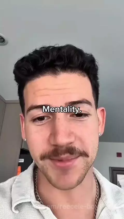 Send this to your mom's best friend's cousins Grandpa's uncl... by reeceie-boy