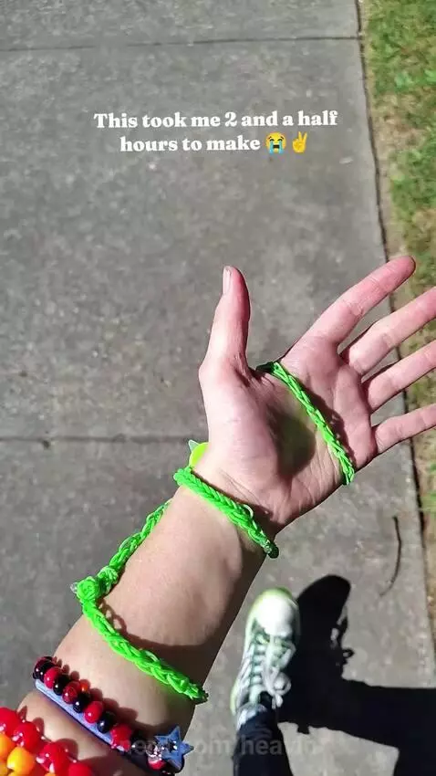 Btw THE FOOT SINK WITH THE SONG AHHH :0 by heavin