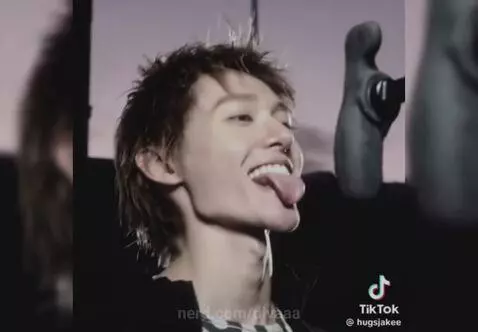 ˖ ֹ੭୧ 𝐂𝐨𝐫𝐭𝐢𝐬 ⊹ ࣪ ⑅ 𝓜𝓪𝓻𝓽𝓲𝓷 by divaaa