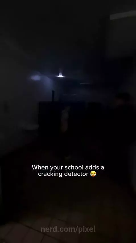 cracking detector by pixel