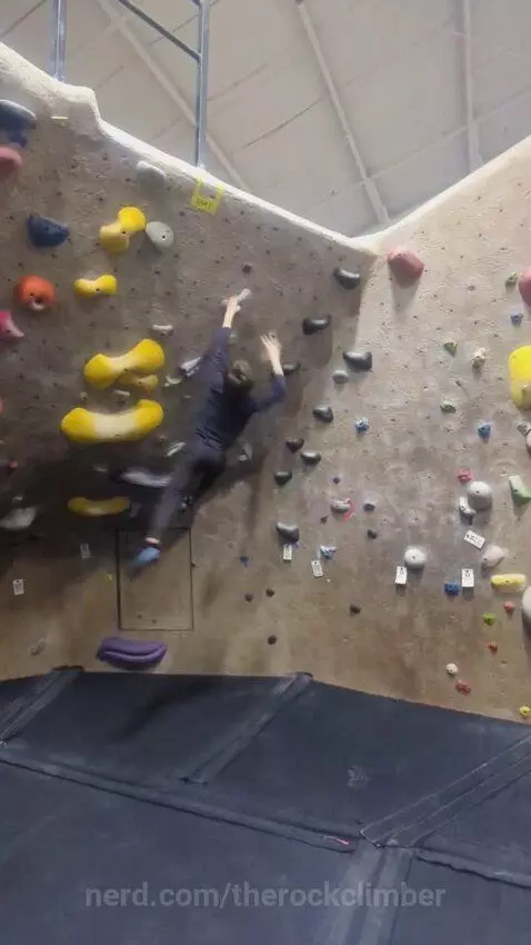 One hand dyno catch by therockclimber