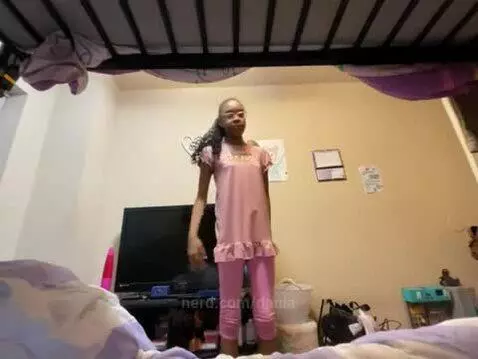 Grab my mask by dania