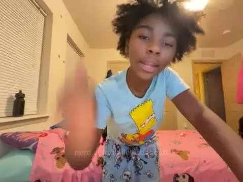 I need a pencil by haileyisdagoatt