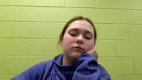 u hear the bell ring and school ends by scarletb