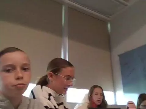 My math table does literally nothing by brodyo