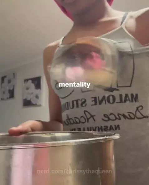 Anywaysss… by chrissythequeen