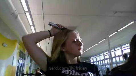 Do my makeup w/ me <3 by livifriday