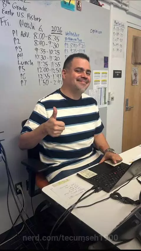 Mr.Diaz Signature Thumbs up 👍 by tecumseh1900