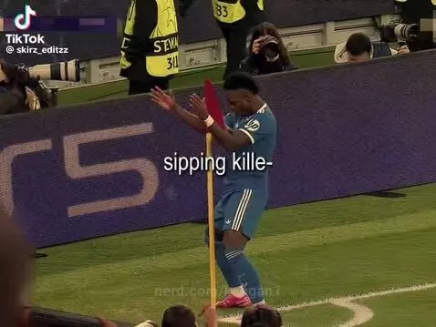 Fist edit is it a w by keegan1