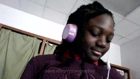 YARELI acting shy by ryoungandivy