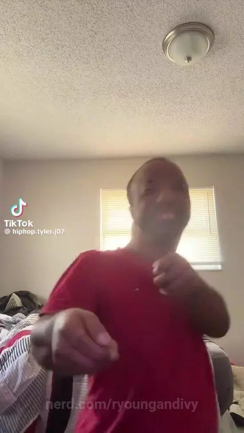 Video by ryoungandivy