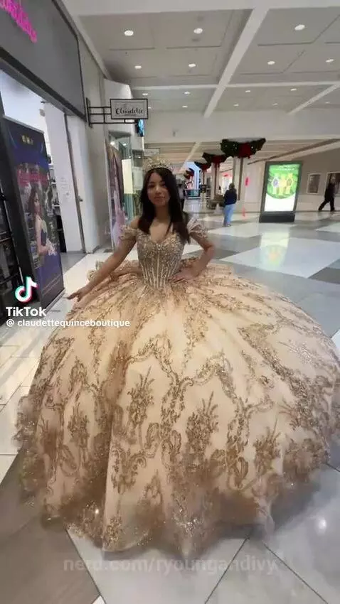 STRUT by ryoungandivy