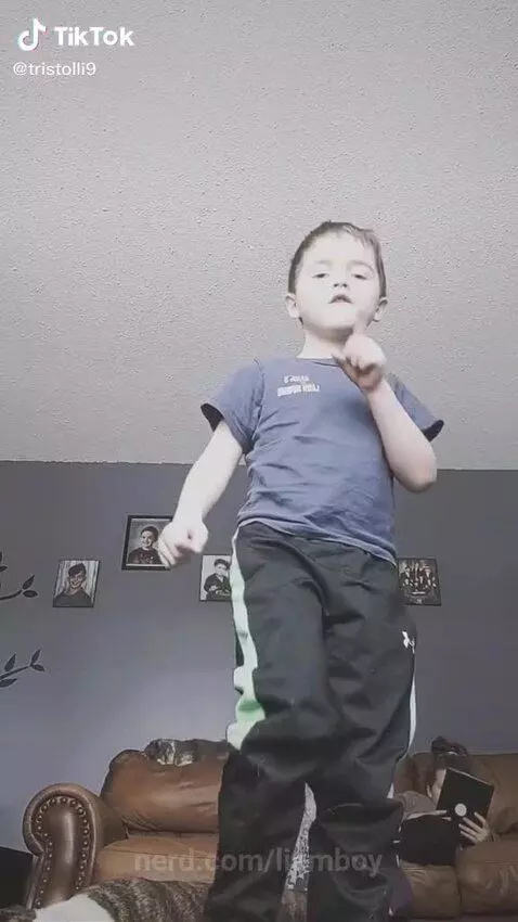This was me when I was a kid by liamboy