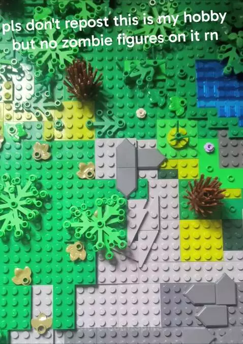 Zombie apocalypse MOC by spike
