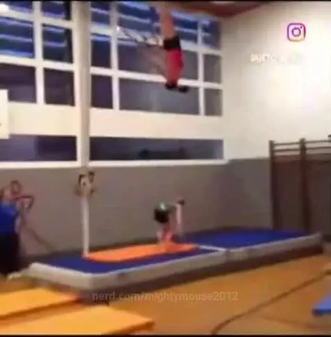 This is why women don't try men's gymnastics LOLLLL by mightymouse2012