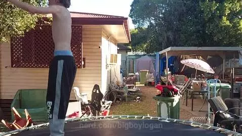 This is me proven that I can do backflips by bigboylogan