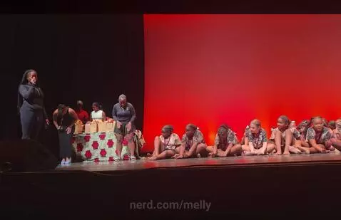 Mwendo dance company dancer of the year award by melly