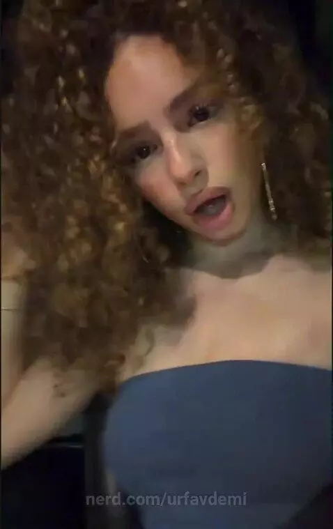 My curly head by urfavdemi