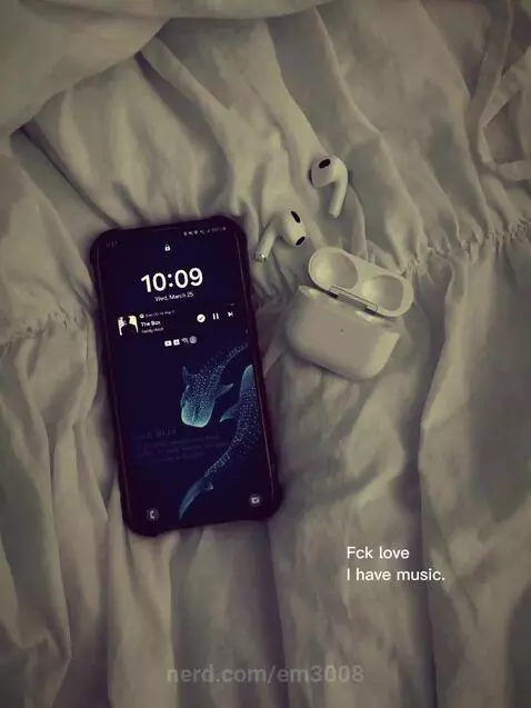 🎧🎵 by em3008