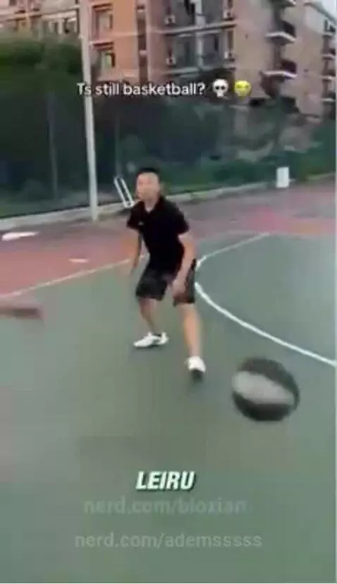 brooo they ant playing basketball by ademsssss