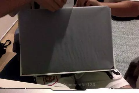 my new laptop opening! by soccerstar123