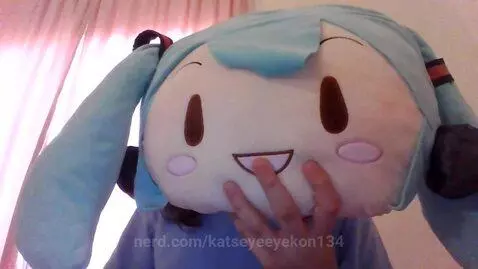 not forcing btw by katseyeeyekon134