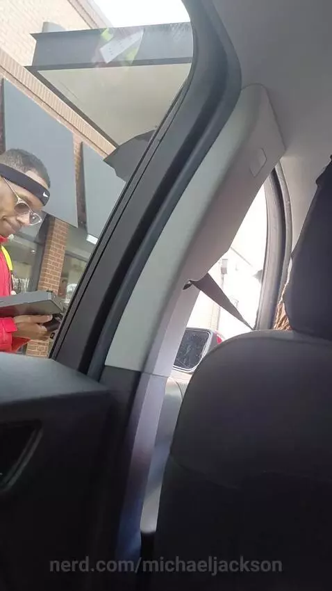 Don't he look like snoop dogg by michaeljackson