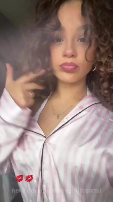 𝗏𝗈𝗂𝖼𝖾𝗈𝗏𝖾𝗋 🗣️₊˚ by prettyyygirlllnaomii